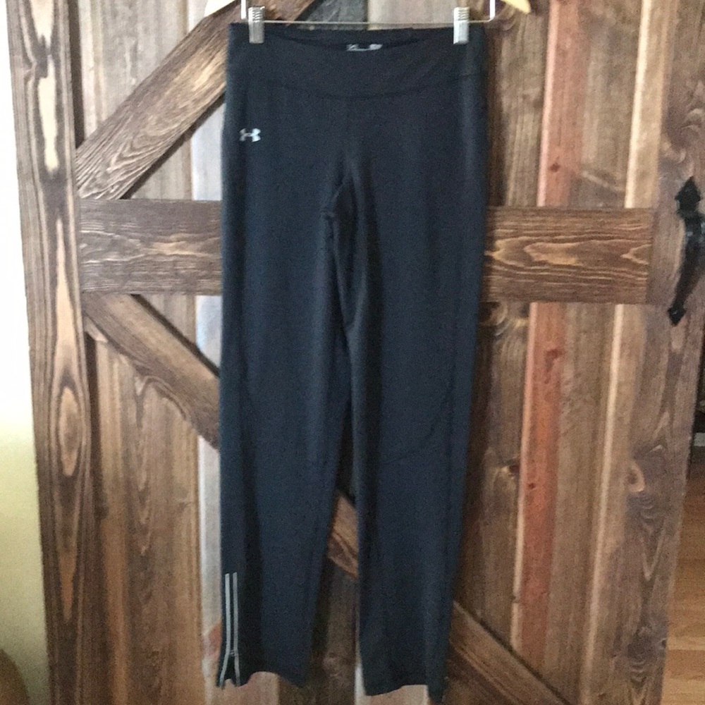 Under Armour running pants.